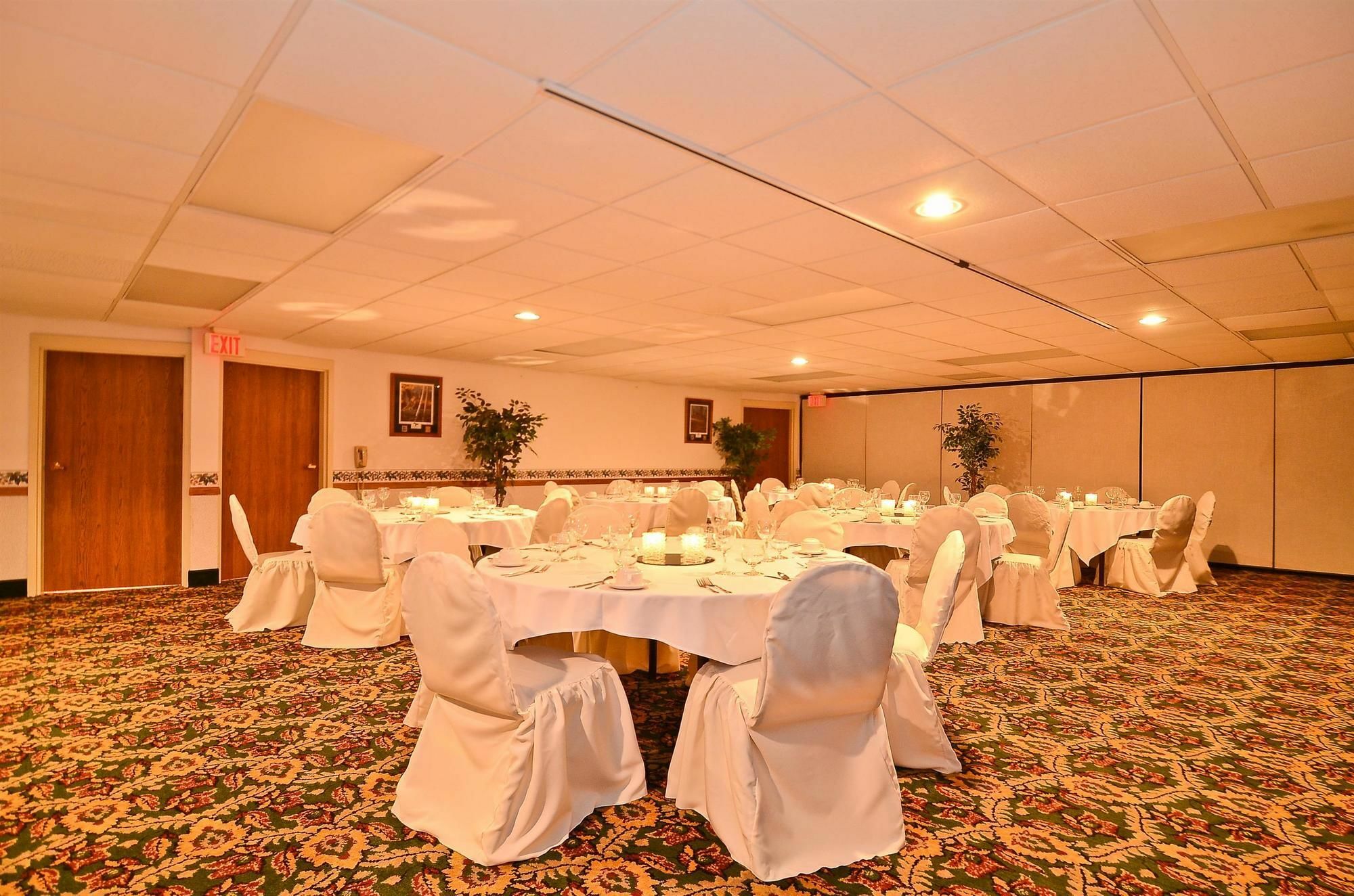 Surestay Plus Hotel By Best Western Black River Falls Exterior foto